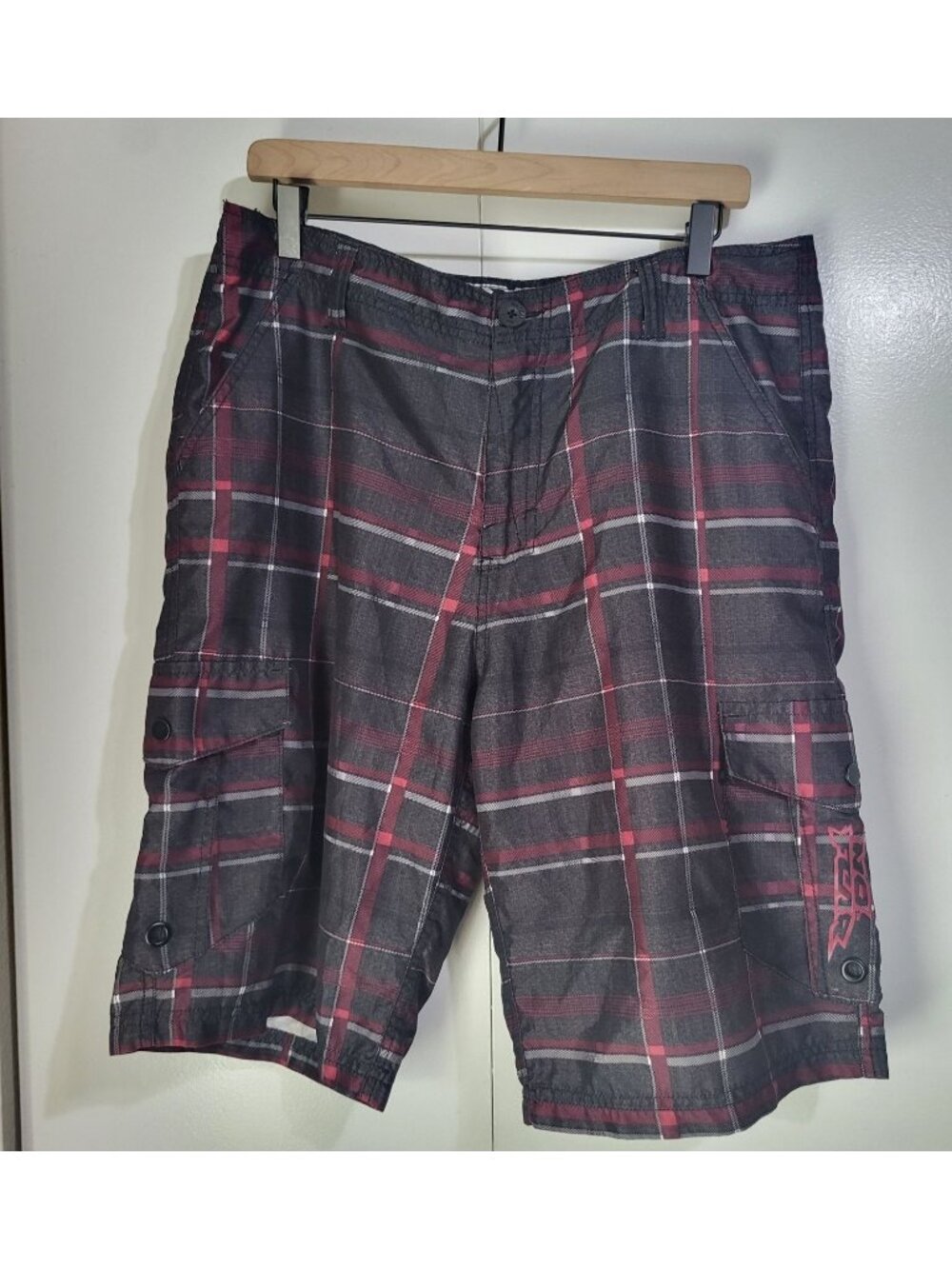 NO FEAR Men's SZ 36 y2k Plaid Logo Boardshorts Grunge Skater Surf black red